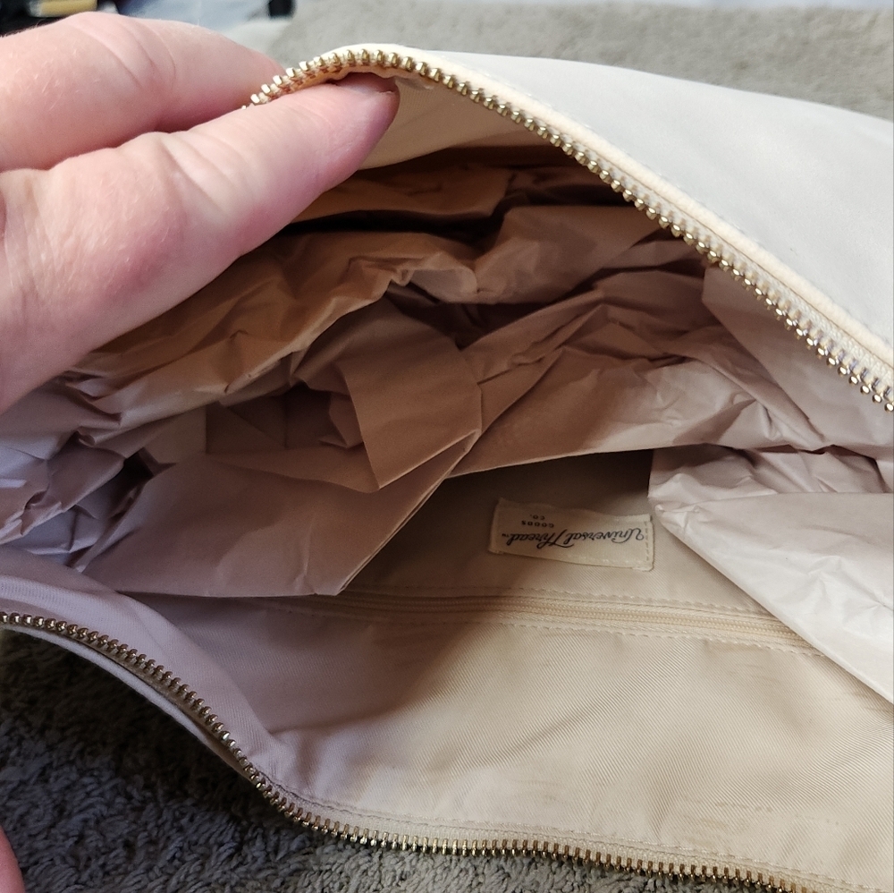 Slouchy Crescent Sling Handbag - Universal Thread Cream - Picture 9 of 10